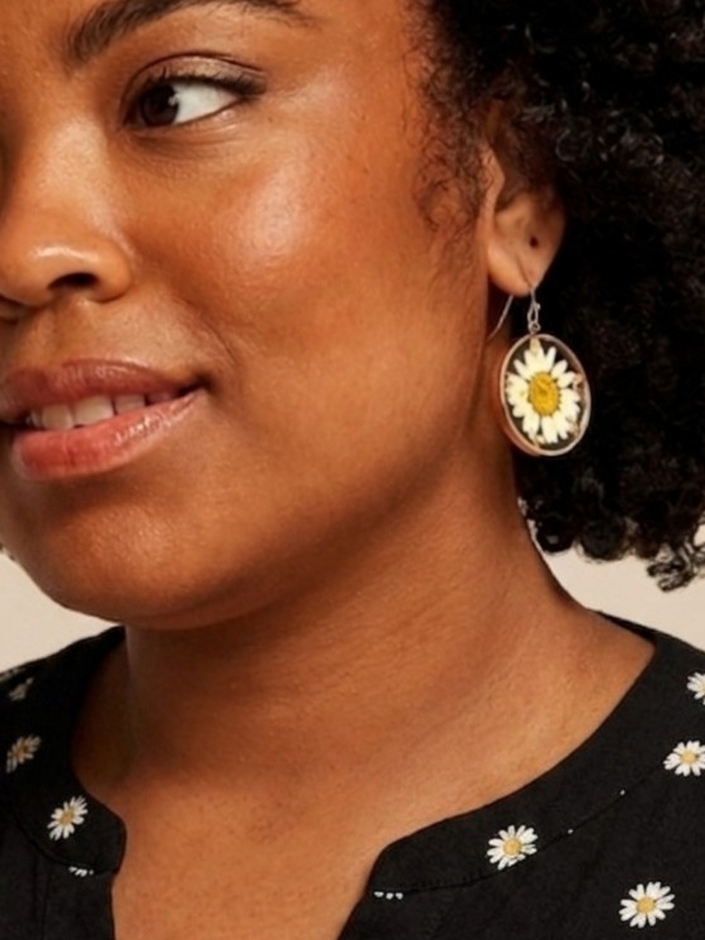 Maurices Gold Hoop Earrings with White Daisy and Yellow Center
